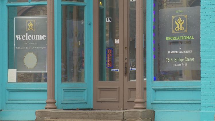 4 minutes, 4 thieves, $30,000 in merchandise stolen from Saranac&nbsp;dispensary